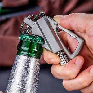 3-u-1 preživljavački privezak | PERMAIGNITE